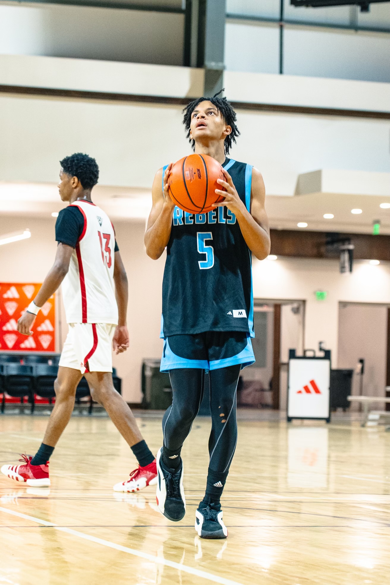Check out the photos and videos of the men's basketball recruiting profile Jaylin Ideran